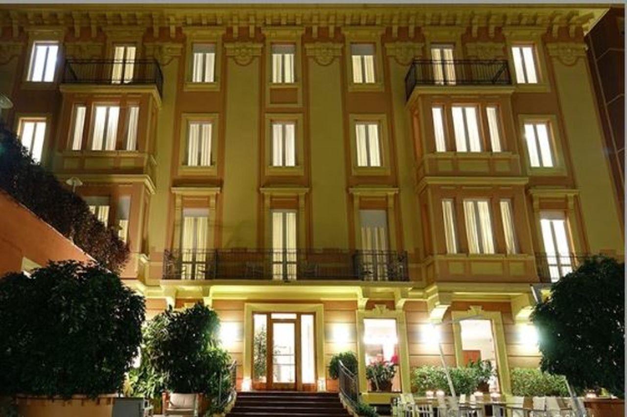 Hotel Careni Villa Italia Finale Ligure Exterior foto
